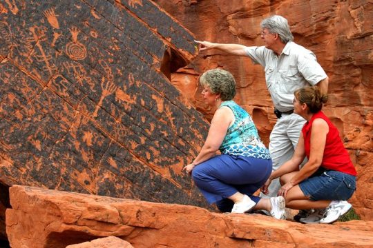 Valley of Fire and Lost City Museum Tour from Las Vegas