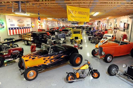 Skip the Line: Nostalgia Street Rods Museum Ticket and Optional VIP Tour