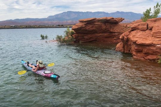 Paddleboard & Hiking 2 Day Trip from Las Vegas to Sand Hollow & Snow Canyon, UT