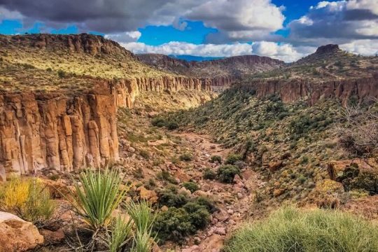 Southwest Horseback Riding in Laughlin